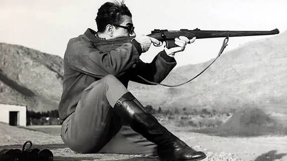 Historical photograph 18